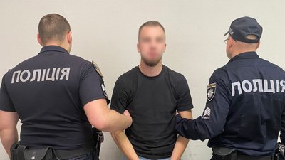 Займалися вимаганням на Чернігівщині: затримали членів групи, яких підозрюють у вимаганні Займалися вимаганням на Чернігівщині: затримали членів групи, яких підозрюють у вимаганні