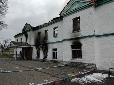 Згоріла школа-інтернат, сільрада пошкоджена: РФ ударила дронами по Шалигиному на Сумщині Згоріла школа-інтернат, сільрада пошкоджена: РФ ударила дронами по Шалигиному на Сумщині