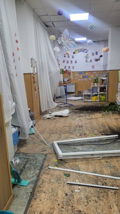 РФ атакувала Одесу: пошкоджено 24-поверхівку, офіси та два навчальні заклади