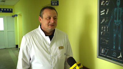 Завідувач травматологічного відділення Дунаєвецької багатопрофільної лікарні Олександр Гнатюк