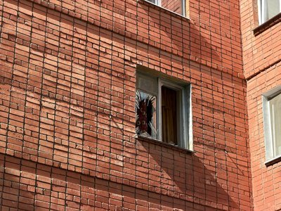 Через удар по Дніпру 27 липня пошкоджені багатоповерхівки: що розповіли місцеві жителі Через удар по Дніпру 27 липня пошкоджені багатоповерхівки: що розповіли місцеві жителі