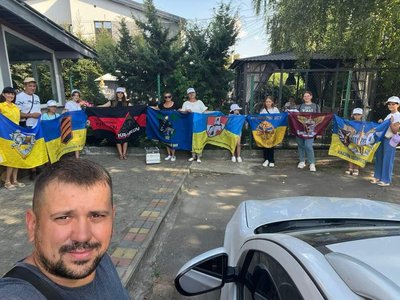 Репетиції — у бусі: як волонтерить дитячий співочий колектив із Волині Репетиції — у бусі: як волонтерить дитячий співочий колектив із Волині