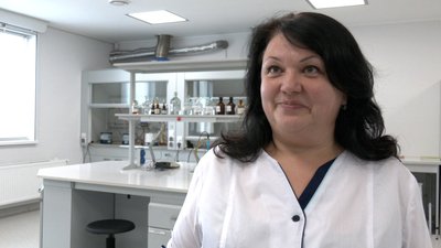 Представниця підприємства підприємства "Ліктрави" Людмила Ковеня Представниця підприємства підприємства "Ліктрави" Людмила Ковеня