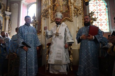 В Ужгороді висвятили нового єпископа Мукачівської греко-католицької єпархії Теодора (Мацапулу) В Ужгороді висвятили нового єпископа Мукачівської греко-католицької єпархії Теодора (Мацапулу)