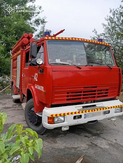 У Балаклії на Харківщині рятувальники потрапили під повторний удар РФ, пошкоджені пожежні машини