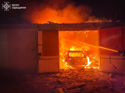 На Одещині дрони пошкодили енергетичний об’єкт і житловий будинок: фіксують перебої зі світлом На Одещині дрони пошкодили енергетичний об’єкт і житловий будинок: фіксують перебої зі світлом