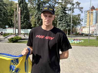 Понад 2 роки в полоні: у Павлограді пройшла акція "Free Azov" Понад 2 роки в полоні: у Павлограді пройшла акція "Free Azov"