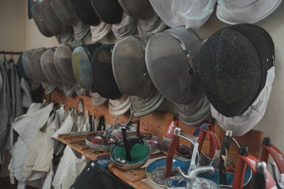 Фехтувальне спорядження Фехтувальне спорядження