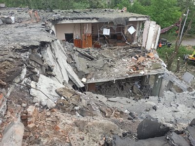 Приміщення теплових мереж зруйноване у Харкові після удару РФ 30 травня: фото Приміщення теплових мереж зруйноване у Харкові після удару РФ 30 травня: фото