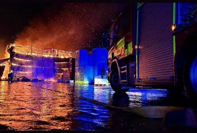 У Черкасах горів склад із будівельними матеріалами У Черкасах горів склад із будівельними матеріалами