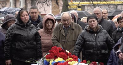 "Вирізнявся світлою душею": на Черкащині попрощались з військовослужбовцем "Вирізнявся світлою душею": на Черкащині попрощались з військовослужбовцем