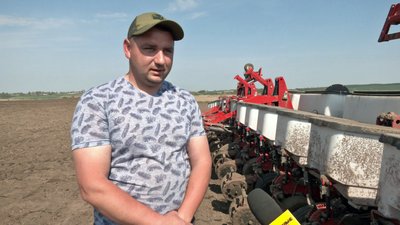 На Волині аграрії почали сіяти кукурудзу, сою та соняшник На Волині аграрії почали сіяти кукурудзу, сою та соняшник