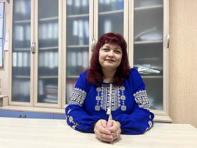 Навчає дітей онлайн і виходить на театральну сцену: історія вчительки з Херсона Євгенії Сичинської Навчає дітей онлайн і виходить на театральну сцену: історія вчительки з Херсона Євгенії Сичинської