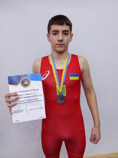 "Лише на доброму серці це не будується". Чернівчанка хоче створити будинок сімейного типу, але має замале житло "Лише на доброму серці це не будується". Чернівчанка хоче створити будинок сімейного типу, але має замале житло