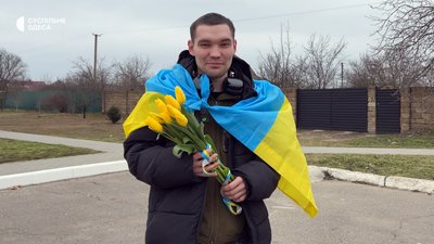 Вижили в полоні РФ і повернулися до служби: історії захисників Зміїного Вижили в полоні РФ і повернулися до служби: історії захисників Зміїного