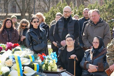 В Ужгороді попрощалися із захисником Михайлом Швандою В Ужгороді попрощалися із захисником Михайлом Швандою