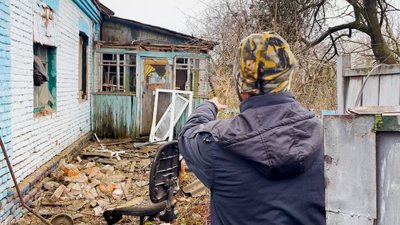 Зачепився за горіх та вибухнув: подробиці атаки "Шахедом" Малодівицької громади на Прилуччині Зачепився за горіх та вибухнув: подробиці атаки "Шахедом" Малодівицької громади на Прилуччині