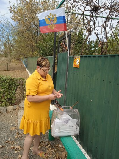 Відеозапис і погрози: як на ТОТ Херсонщини проходить "дострокове голосування" на псевдовиборах