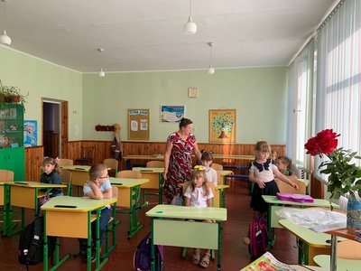 За 20 кілометрів до школи: як у віддалених селах Черкащини діти їздять на навчання За 20 кілометрів до школи: як у віддалених селах Черкащини діти їздять на навчання