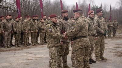 "51 день, який трансформує цивільну людину у військову" — командир навчального батальйону 199 центру Максим Володенко "51 день, який трансформує цивільну людину у військову" — командир навчального батальйону 199 центру Максим Володенко