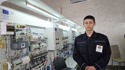 Арсеній Ужитчак, електромонтер, ліцей, Коломия Арсеній Ужитчак, електромонтер, ліцей, Коломия