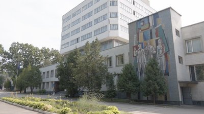 Мозаїка на 18 ліцеї: що робити з радянським мистецтвом у Вінниці Мозаїка на 18 ліцеї: що робити з радянським мистецтвом у Вінниці