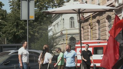 Викликів "швидкої "за добу побільшало на 100: наслідки спеки на Івано-Франківщині Викликів "швидкої "за добу побільшало на 100: наслідки спеки на Івано-Франківщині