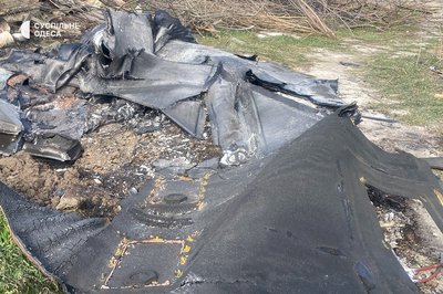 "Над будинком стався спалах": передмістя Одеси атакували БпЛА вночі 22 березня "Над будинком стався спалах": передмістя Одеси атакували БпЛА вночі 22 березня