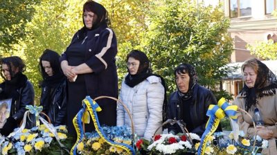 У Мукачеві попрощалися із захисником Максимом-Олегом Порохнавцем У Мукачеві попрощалися із захисником Максимом-Олегом Порохнавцем