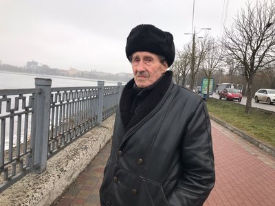 Василь Батіг, рибалка, тернопільський став, тернопіль, парк Василь Батіг, рибалка, тернопільський став, тернопіль, парк
