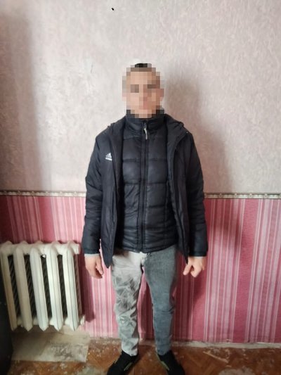 У Херсоні затримали чоловіка, який побив та вкрав телефон у літньої жінки У Херсоні затримали чоловіка, який побив та вкрав телефон у літньої жінки