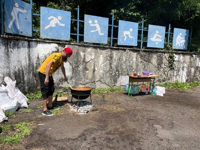 Прибирали від сміття та чагарників: у Перечині на Закарпатті відбувся екопікнік Прибирали від сміття та чагарників: у Перечині на Закарпатті відбувся екопікнік