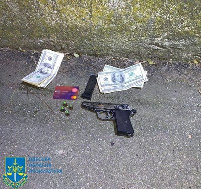 Під виглядом поліцейських і ТЦК вимагали гроші: в Одесі судитимуть злочину групу Під виглядом поліцейських і ТЦК вимагали гроші: в Одесі судитимуть злочину групу