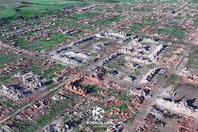 Рік як Росія зруйнувала Вовчанськ. Що про місто та повторний наступ згадують жителі Рік як Росія зруйнувала Вовчанськ. Що про місто та повторний наступ згадують жителі