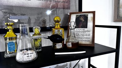 У Мукачеві в замку “Паланок” відкрили експозицію із середньовічними парфумами У Мукачеві в замку “Паланок” відкрили експозицію із середньовічними парфумами