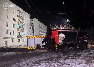 Російські військові обстріляли 12 громад Сумщини. У Свесі є поранені та пошкодження Російські військові обстріляли 12 громад Сумщини. У Свесі є поранені та пошкодження