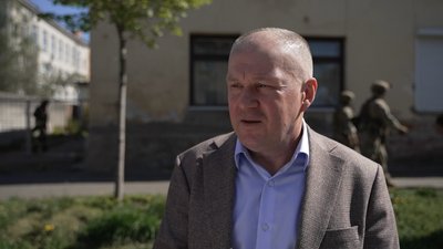 "Вибух був такої сили, що не пам’ятаю, як вийшла": очевидці про атаку РФ по прокуратурі у Чернігові "Вибух був такої сили, що не пам’ятаю, як вийшла": очевидці про атаку РФ по прокуратурі у Чернігові