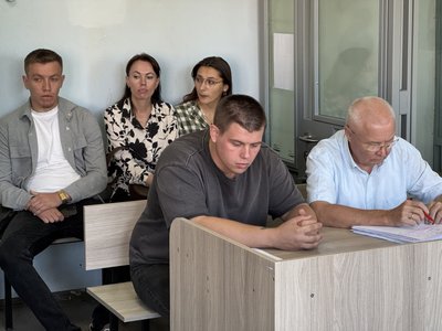 У Полтаві провели підготовче засідання у справі підозрюваного у смертельній аварії правоохоронця У Полтаві провели підготовче засідання у справі підозрюваного у смертельній аварії правоохоронця