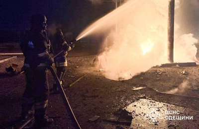 РФ атакувала припортову інфраструктуру на півдні Одещини: поранено людину РФ атакувала припортову інфраструктуру на півдні Одещини: поранено людину