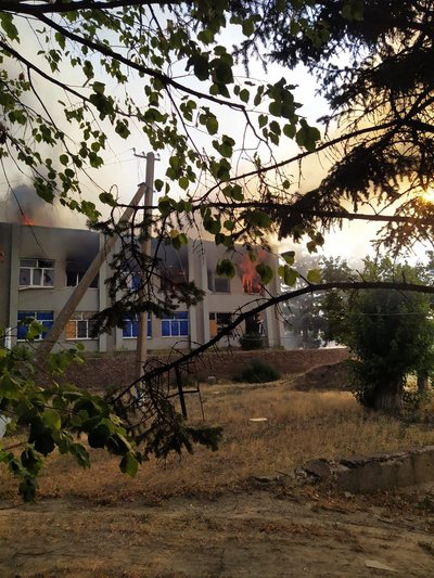 Війська РФ атакували дронами будівлю сільської ради у Дудчанах на Херсонщині: що відомо Війська РФ атакували дронами будівлю сільської ради у Дудчанах на Херсонщині: що відомо