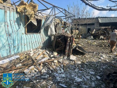 Армія РФ атакувала Одесу та район безпілотниками: пошкоджені будинки та автомобілі, є травмований Армія РФ атакувала Одесу та район безпілотниками: пошкоджені будинки та автомобілі, є травмований