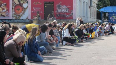 На Чернігівщині попрощалися з Миколою Харченком, Єлисеєм Білоусом, Ігорем Харченком та Павлом Мироненком На Чернігівщині попрощалися з Миколою Харченком, Єлисеєм Білоусом, Ігорем Харченком та Павлом Мироненком