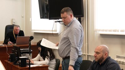 Вчинили злочин, щоб знайти водіїв шкільного автобуса: посадовців із Городні підозрюють у підробці мобдоговорів Вчинили злочин, щоб знайти водіїв шкільного автобуса: посадовців із Городні підозрюють у підробці мобдоговорів