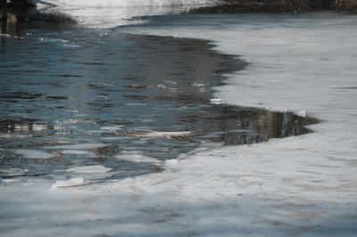 Озеро в Харкові, на якому тонули діти 12 березня 2026 року Озеро в Харкові, на якому тонули діти 12 березня 2026 року