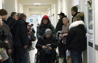 Ожеледиця у Луцьку — черга в травмпункті Ожеледиця у Луцьку — черга в травмпункті