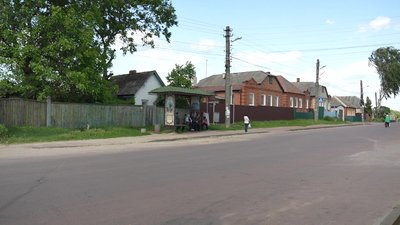 "За один день чотири влучання". Баранівку у Сумах планують закрити антидроновими сітками "За один день чотири влучання". Баранівку у Сумах планують закрити антидроновими сітками