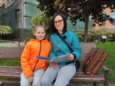 Аріна Верховод, блогерка, дівчинка з мамою Аріна Верховод, блогерка, дівчинка з мамою
