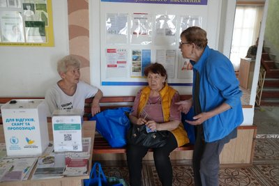 Будинок горів майже добу: як живуть евакуйовані мешканці багатоповерхівки у Херсоні Будинок горів майже добу: як живуть евакуйовані мешканці багатоповерхівки у Херсоні