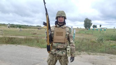 "Росіяни йшли по тілах, наче зомбі": історія оборонця з Вінниччини "Росіяни йшли по тілах, наче зомбі": історія оборонця з Вінниччини