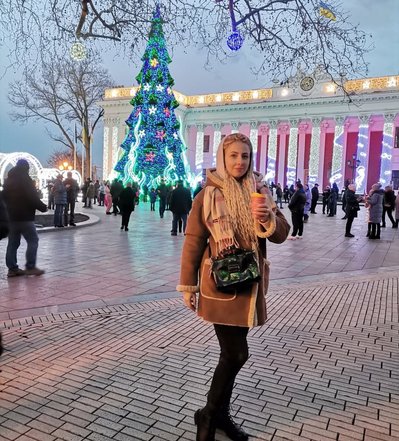 "Хотіла просто піти на масаж": як переселенка з Бердянська після переїзду до Одеси відкрила власну справу "Хотіла просто піти на масаж": як переселенка з Бердянська після переїзду до Одеси відкрила власну справу